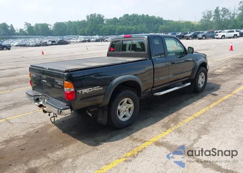 2004 Toyota Tacoma Xtracab z USA, uszkodzony, nr VIN 5TEWN72N64Z391867